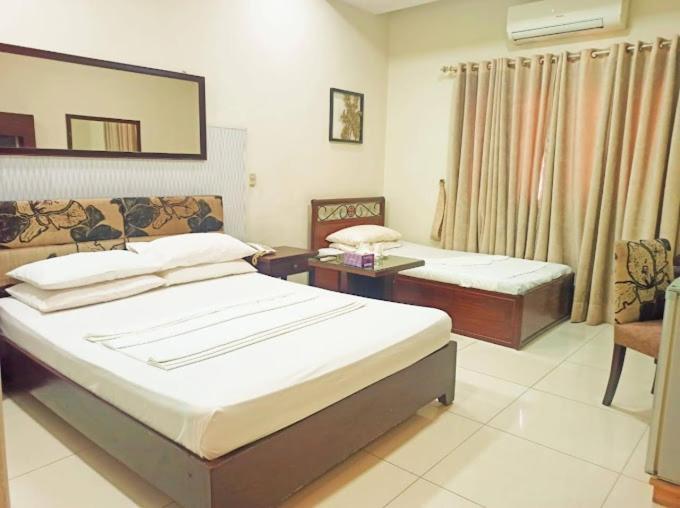Hotel Silver Sand Multan Ngoại thất bức ảnh