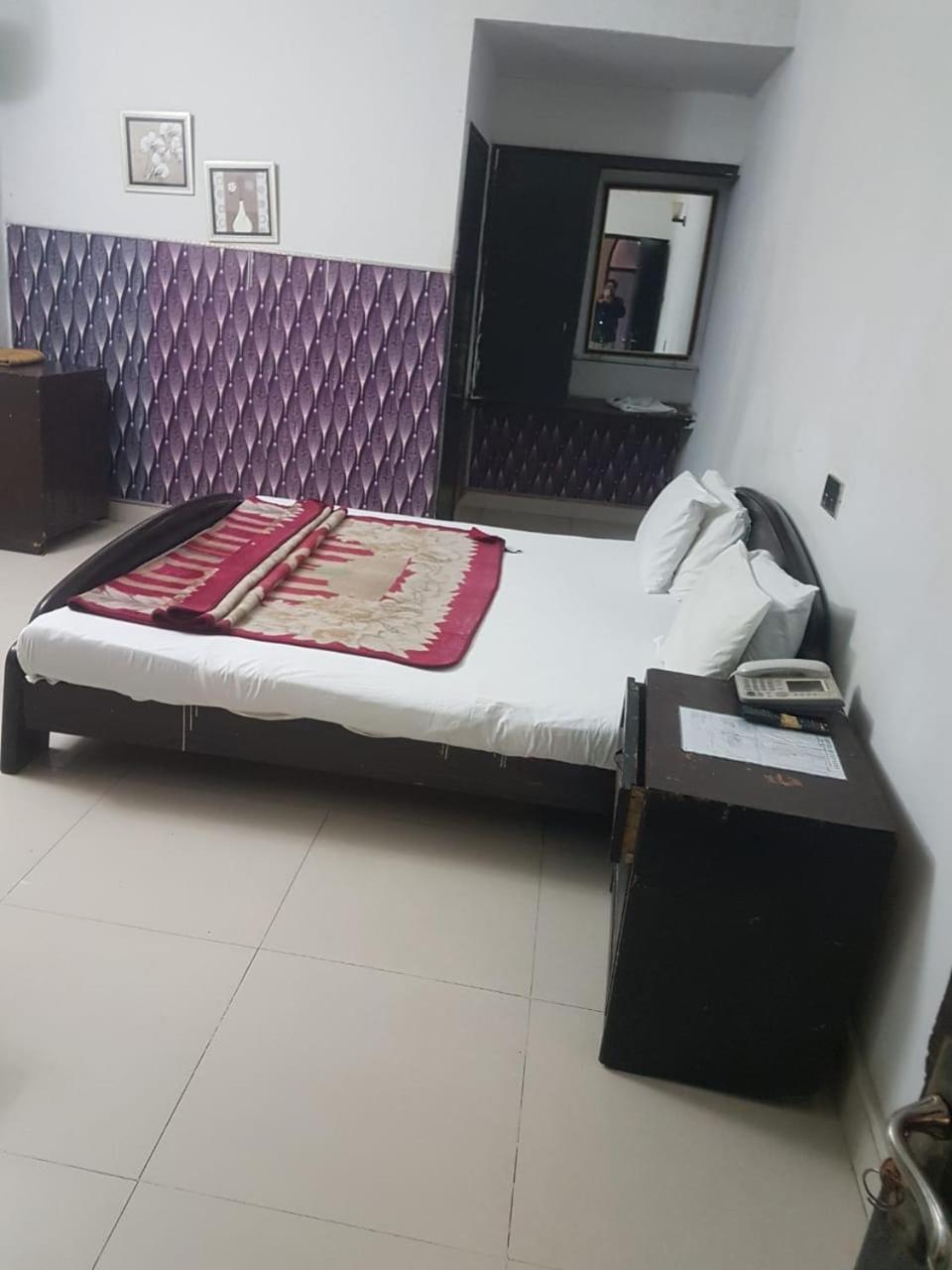 Hotel Silver Sand Multan Ngoại thất bức ảnh